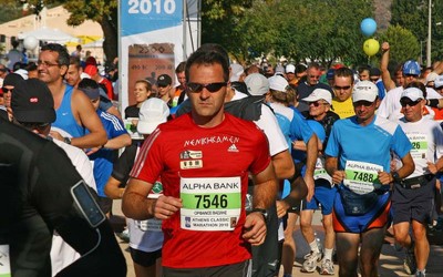 Ο Βασίλης Ορφανός τερματίζει στον Κλασσικό Μαραθώνιο της Αθήνας