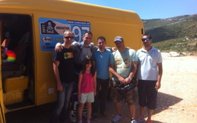 O Βασίλης Ορφανός παρουσιάζει στην εκπομπή Auto-Moto ΕΡΤ την εργοστασιακή του μοτοσικλέτα για το Rally Dakar