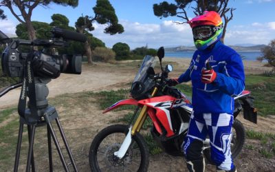 Μαθήματα εκτός δρόμου από τη VOM για την εκπομπή ΑUTO-MOTO EΡΤ