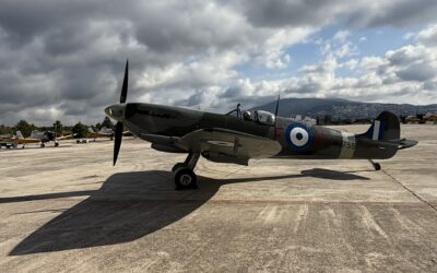 Η VOM στην ειδική πτήση των Ελληνικών θρυλικών αεροσκαφών Spitfire και Harvard στην αεροπορική βάση Δεκέλειας.